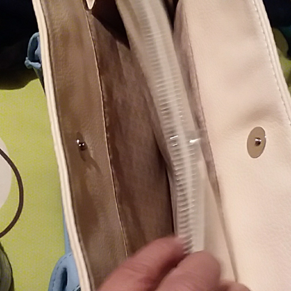 Purse - Picture 5 of 6
